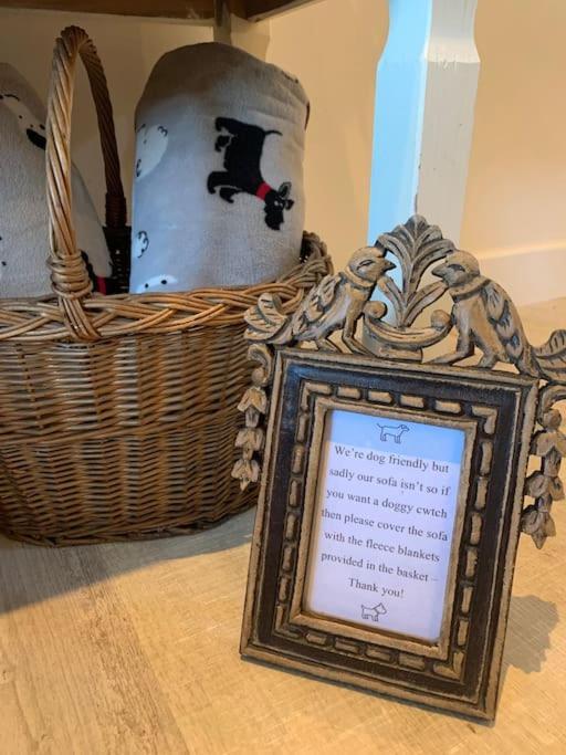 Renovated Miner'S Cottage - Family & Dog Friendly Abertillery エクステリア 写真