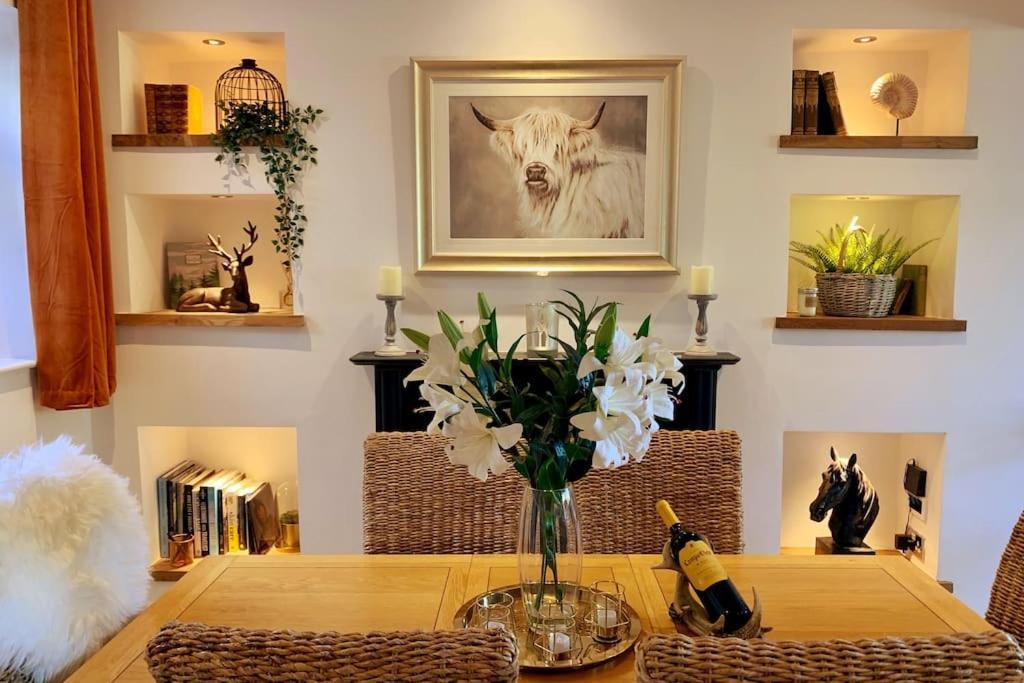 Renovated Miner'S Cottage - Family & Dog Friendly Abertillery エクステリア 写真