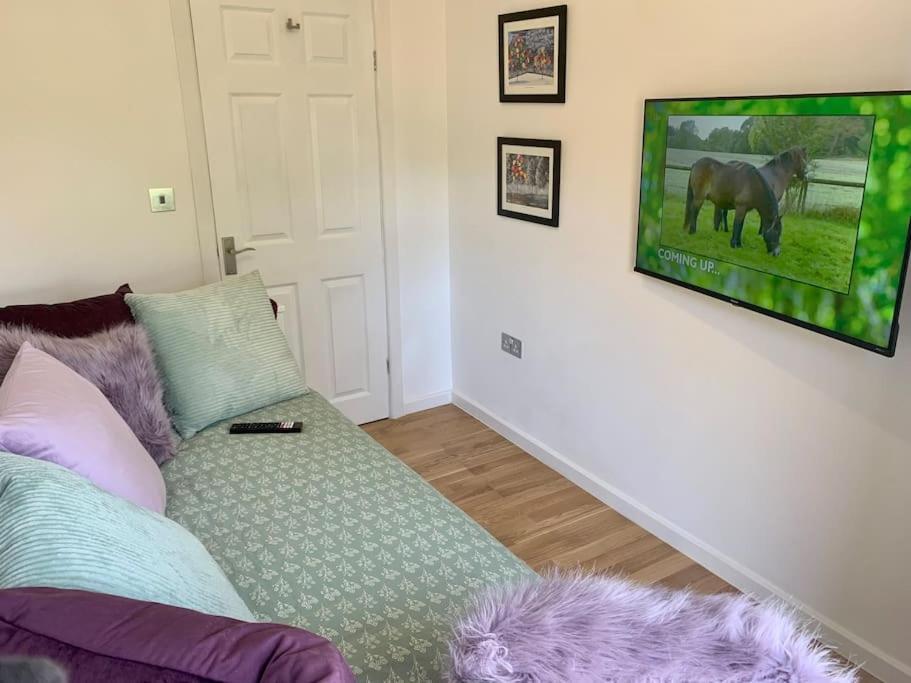 Renovated Miner'S Cottage - Family & Dog Friendly Abertillery エクステリア 写真