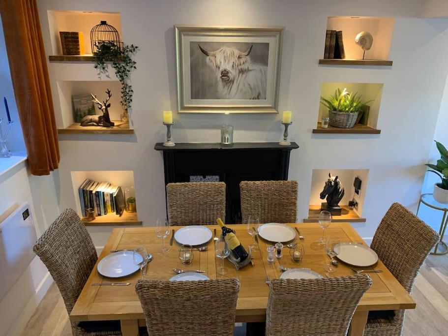 Renovated Miner'S Cottage - Family & Dog Friendly Abertillery エクステリア 写真